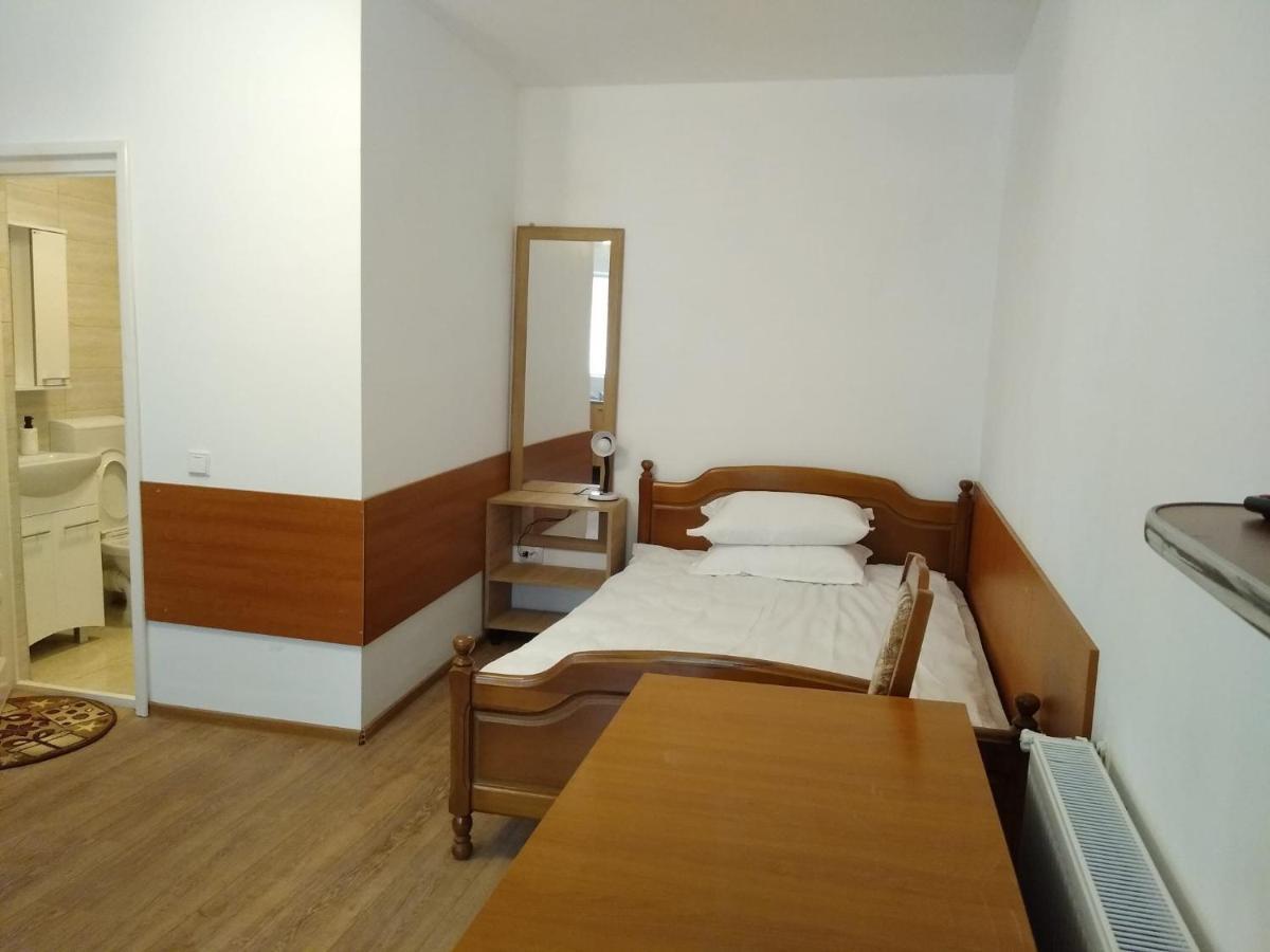 Garsoniera In Centru Apartamento Cluj-Napoca Exterior foto
